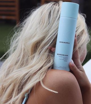 BEDROOM.HAIR – Sexy vlasy bez námahy 🩵 Hledáš přitažlivý look „právě jsem vstal/a z postele a vypadám skvěle“?...