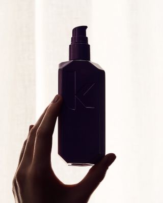 NIGHT.SHIFT Novinka, která se stane tvým večerním rituálem —— Tento lehký leave-in elixír pracuje během spánku, aby vaše...